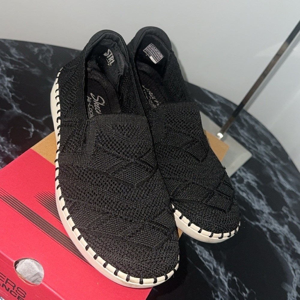 Skechers Vegan Washable Crochet Slip-Ons Sepulveda 2.0 Size 7 Black AUTHENTIC